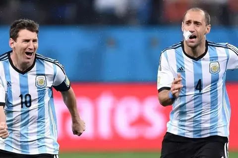 زاباليتا: ميسي كان مُبهرًا منذ صغره.. وأصبح قائدنا الذي نعتمد عليه